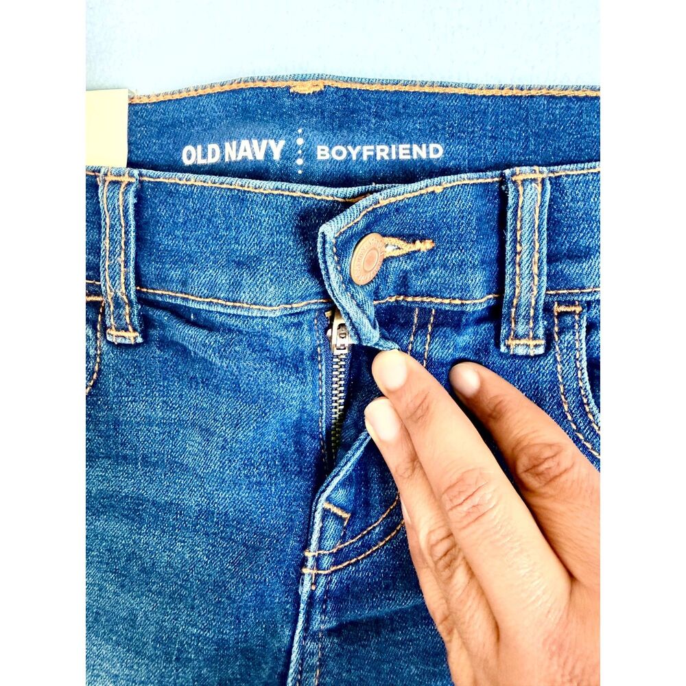 Old Navy Boyfriend Denim Shorts Women Size 2 Dark Wash Raw Hem Stretch NWT - Picture 4 of 11